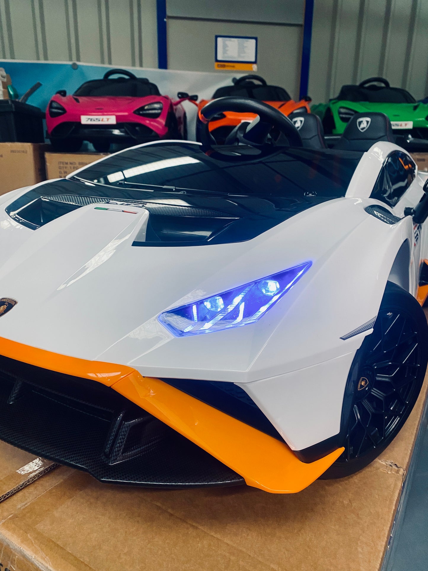 Licensed Lamborghini Huracan STO 24v DRIFT MODE Kids Electric Ride on Car WHITE