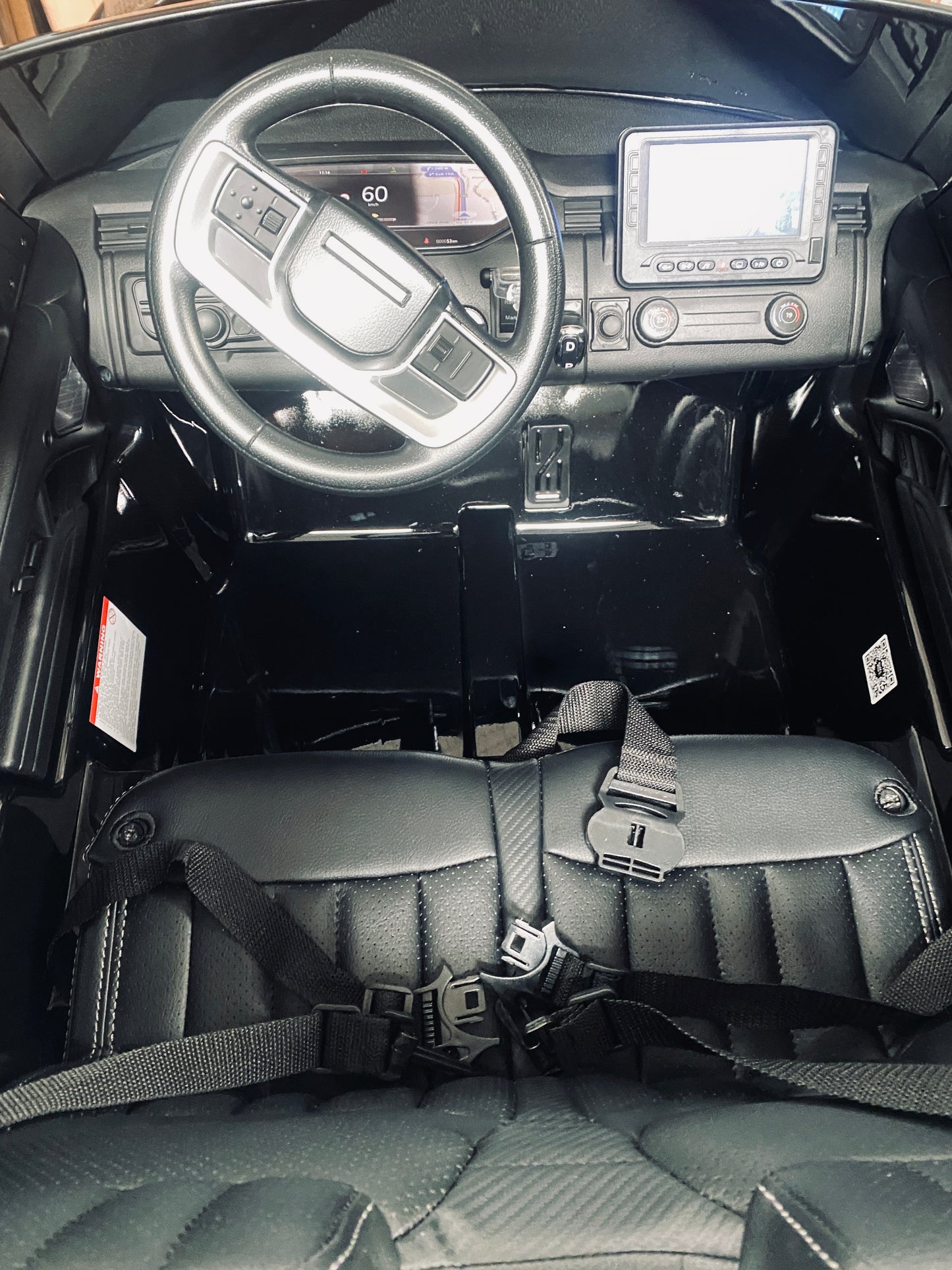 Range Rover Vogue 24v 2023 Model with MP4 touchscreen- BLACK METALLIC