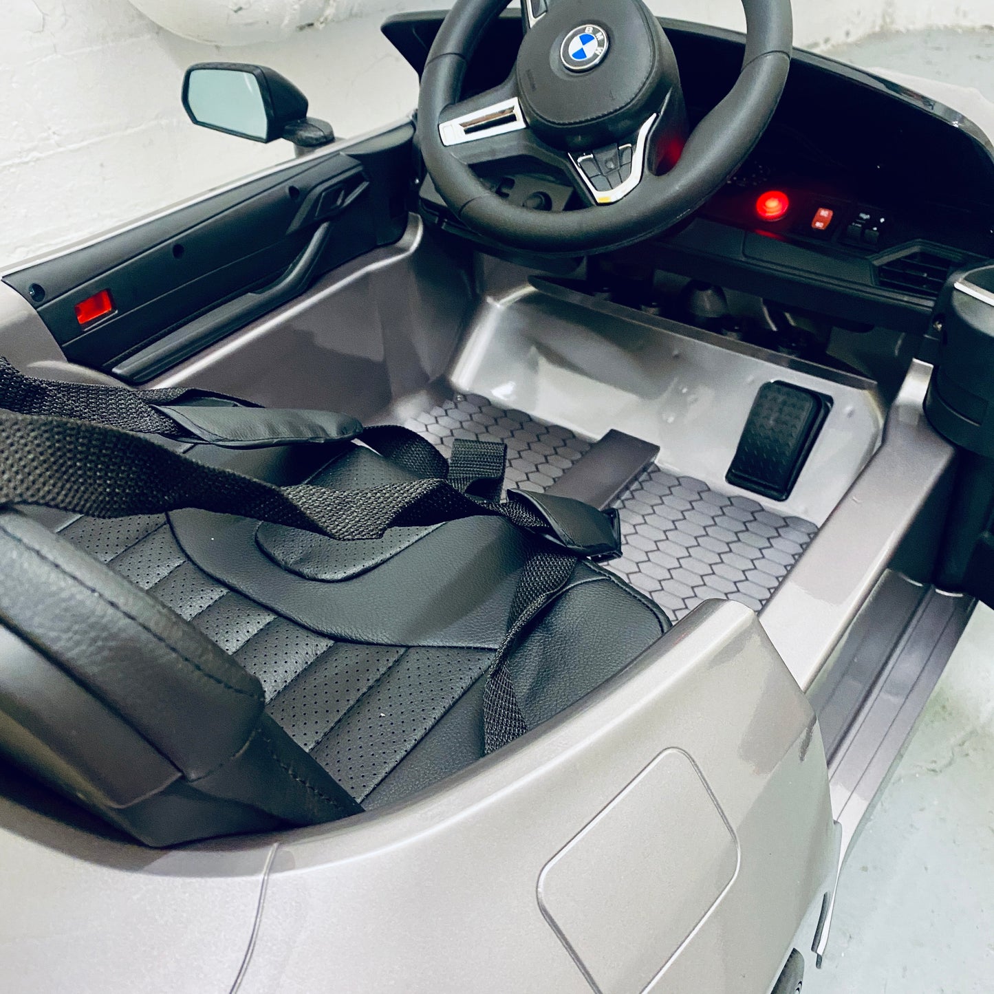 Licensed BMW M4 Competition 12v UPGRADED SPEC EVA Rubber Wheels
