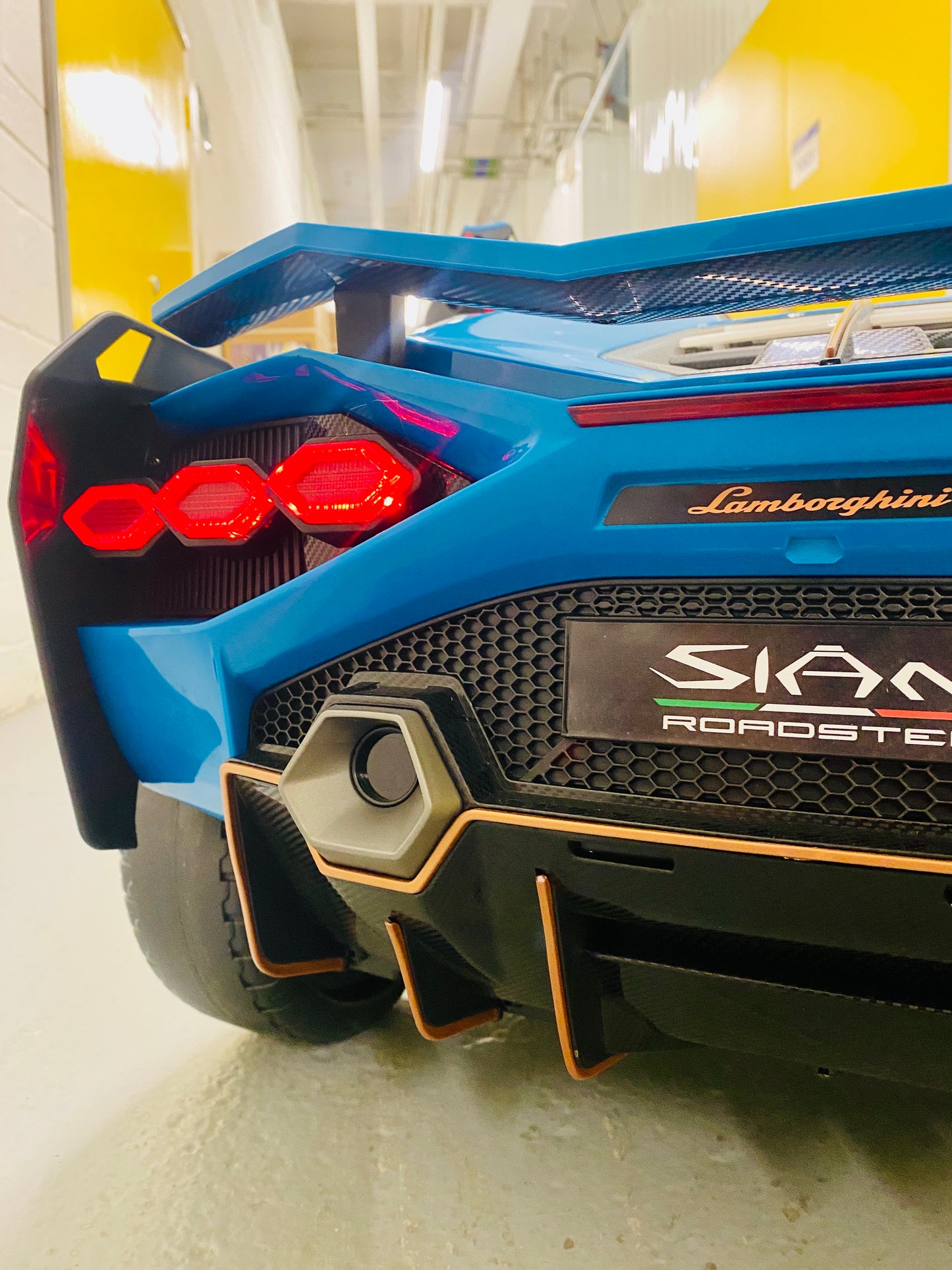 Licensed Lamborghini SIAN XXL 24V POWERFUL RIDE ON WITH DRIFT MODE! Two Seats MASSIVE SPEC EXCLUSIVE