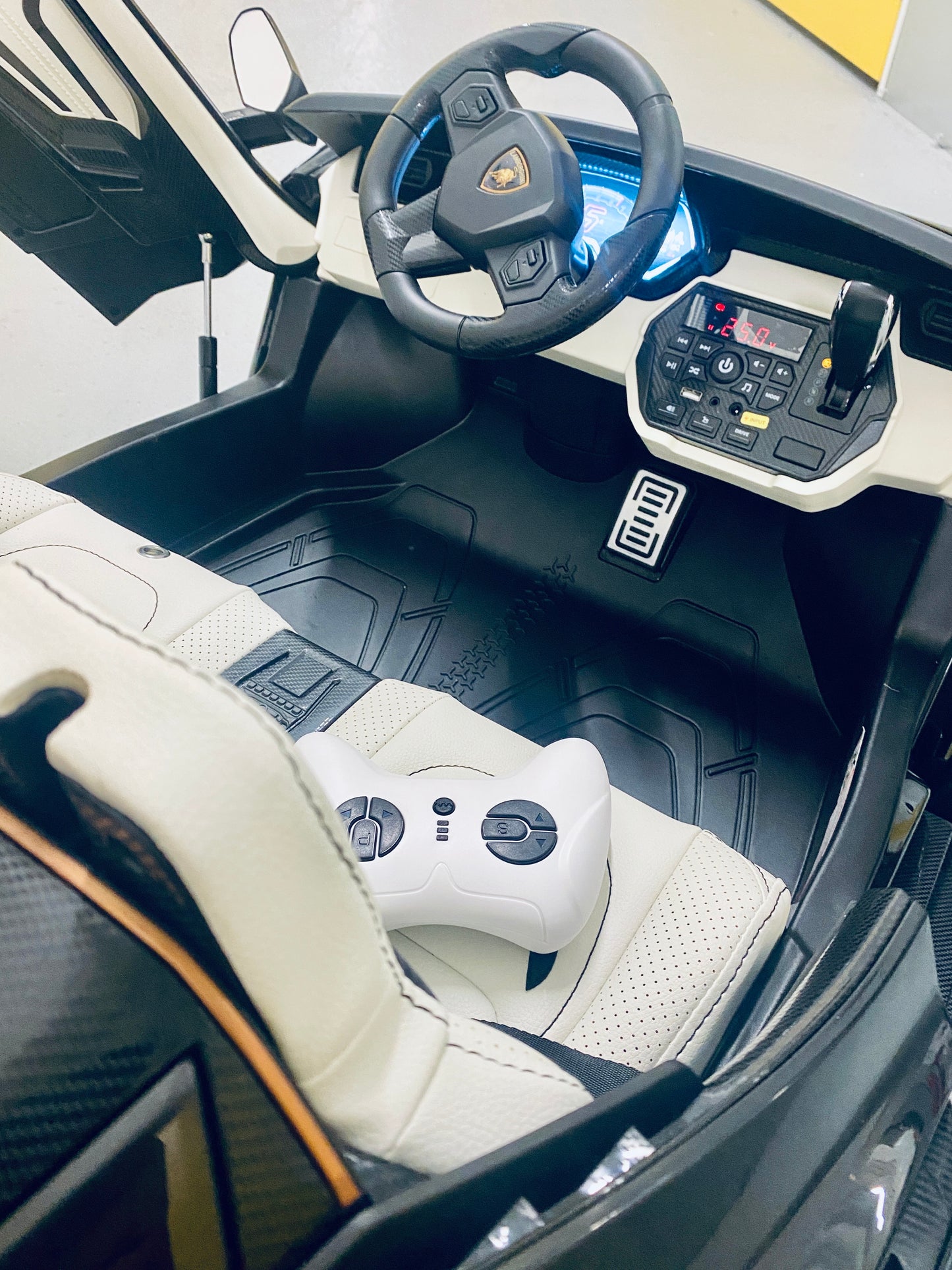 Licensed Lamborghini SIAN XXL 24V POWERFUL RIDE ON WITH DRIFT MODE! Two Seats MASSIVE SPEC EXCLUSIVE