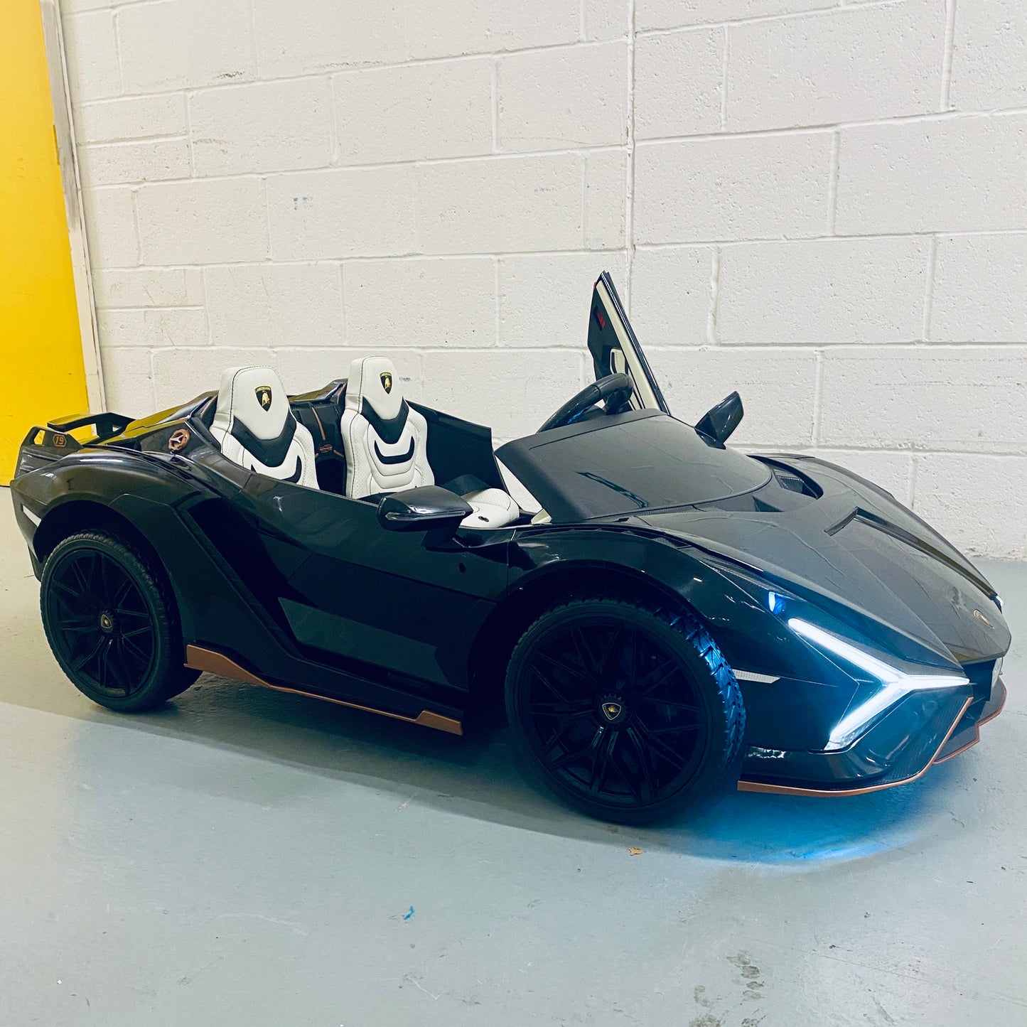 Licensed Lamborghini SIAN XXL 24V POWERFUL RIDE ON WITH DRIFT MODE! Two Seats MASSIVE SPEC EXCLUSIVE