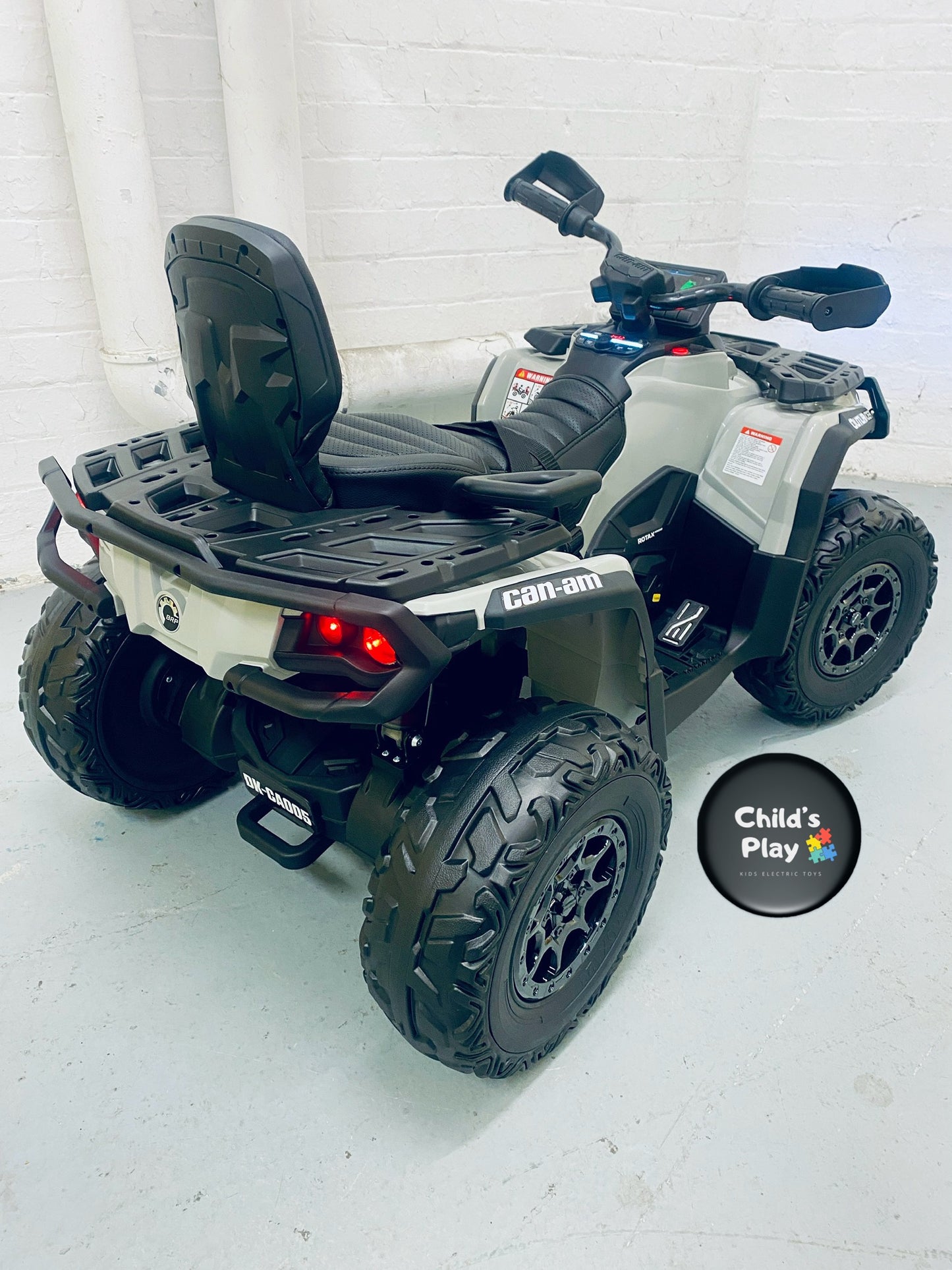 Licensed 24v Can-Am Outlander Quad Bike 2 SEATER!